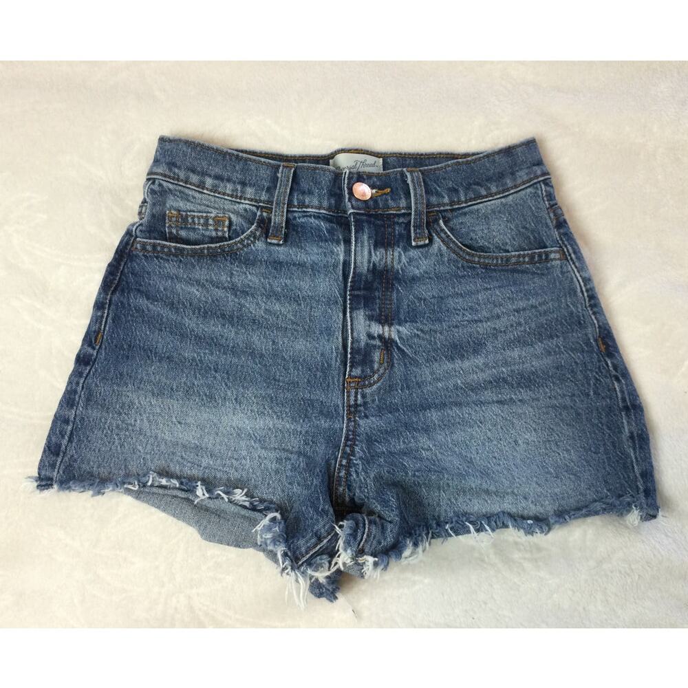 Universal Thread High Rise Shortie Short Womens size 0 Denim Shorts